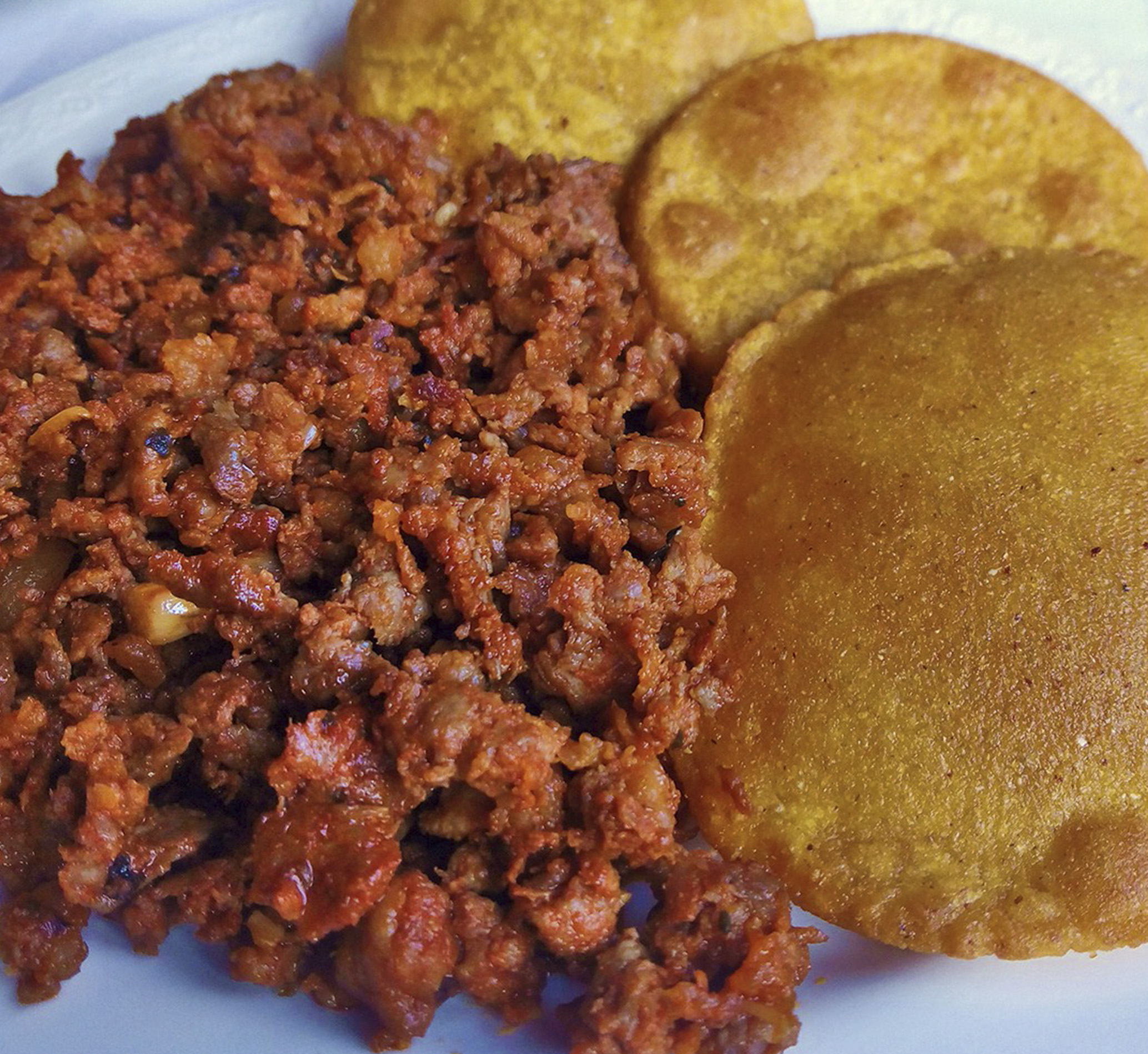 Tortos con picadillo